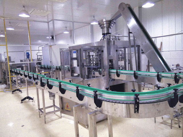 Complete automatische productielijnmachine voor gebotteld water