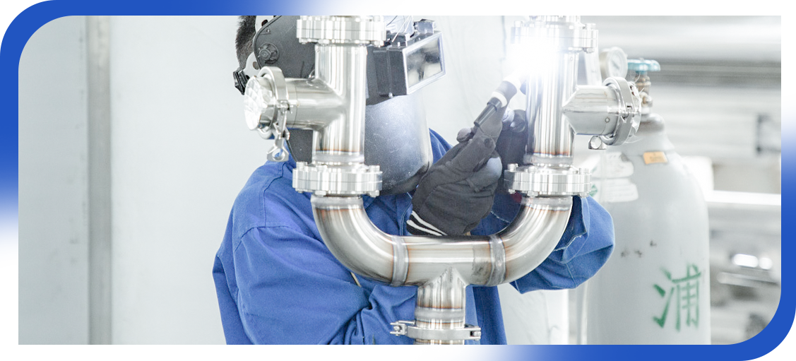 과일 주스 채우는 생산 라인